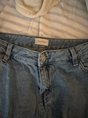 PacSun Ripped Jeans thumbnail 3