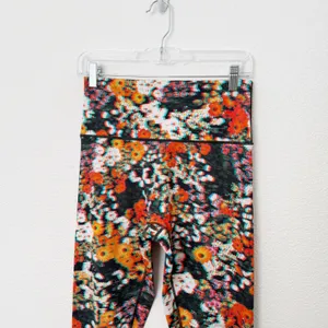[Aerie] Offline Pixelated Floral Print Shadow 3D High Rise Leggings Size Large L thumbnail 5