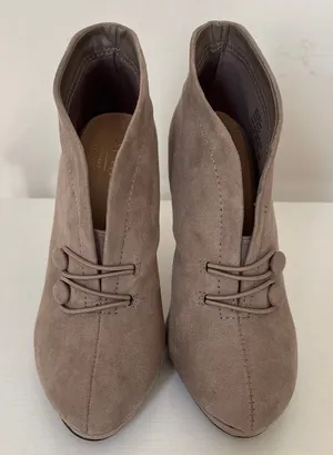 Apt.9 ankle boots  thumbnail 1