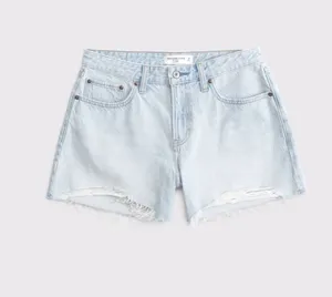 Curve Love Abercrombie Low Rise Baggy Shorts thumbnail 1