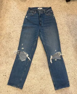 Abercrombie 90s ultra high rise curve love jeans thumbnail 1