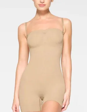 SKIMS Strapless Sculpting Shortie Bodysuit thumbnail 2