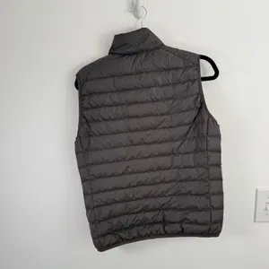 Uniqlo Grey Puffer Down Vest Packable‎ Travel Full Zip Nylon Womens XS thumbnail 7