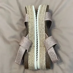 Madden girl size 8.5 pink & gold sparkly jute wedge comfy stylish sandals GUC thumbnail 7