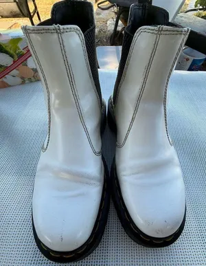 DR MARTENS 2976 QUAD UNISEX White Leather Ankle Boots 6 men’s 7Ladies thumbnail 1