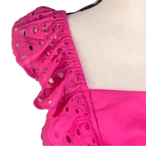 BANANA REPUBLIC FACTORY bright pink eyelet peplum top in size Medium. NWT thumbnail 2