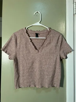 Wild Fable Women's Size XL Cropped T-Shirt V-Neck Ruffle Lettuce Edge Pink Brown thumbnail 2