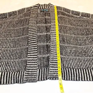 ALICE + OLIVIA Black White Wool Nera Rib Knit Boxy Cardi Sweater Size Large thumbnail 5