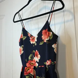 Monteau Los Angeles Navy Floral‎ Spaghetti Strap Fit & Flare Mini Dress Medium thumbnail 4