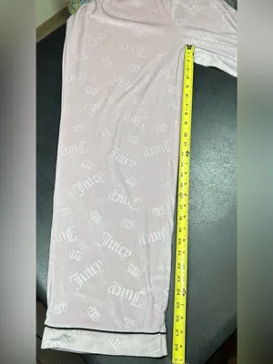 Juicy Couture Size XL Pink Velour All Over Logo Pajama Set thumbnail 6