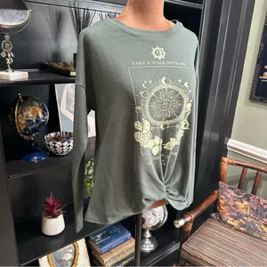TruSelf Witchy Graphic Long Sleeve Top – Green – Size Medium thumbnail 5