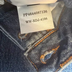 Everlane Curvy 90s Cheeky Straight Jeans Womens 30 NWT High Rise Rigid Denim thumbnail 8