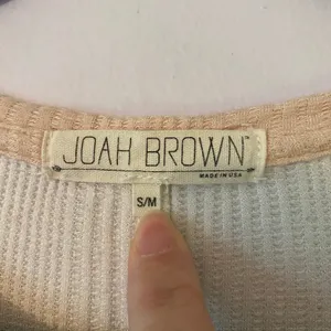 Joah Brown Light Pink Tan Waffle Knit Long Sleeve Loungewear Shirt Small /Medium thumbnail 2