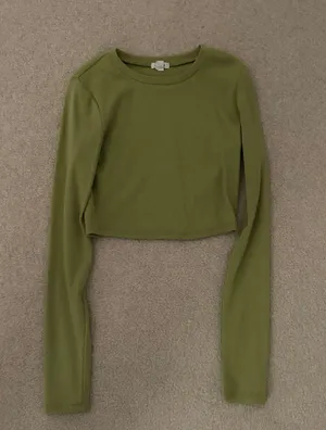 Green crop top thumbnail 1
