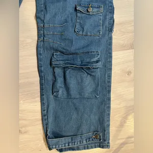 NWOT Daisy Blue‎ Wide Leg Cargo Jeans thumbnail 6