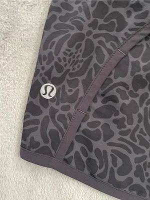 Lululemon Run Times shorts 4” black gray print running gym training activewear 8 thumbnail 6