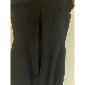 Aritzia Babaton Ruslan Off the Shoulder Black Midi‎ Dress Size 4 thumbnail 5