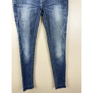 ARIAT R.E.A.L. Skinny Jeans Women’s 26R Low Rise Denim Frayed Hem Blue thumbnail 5