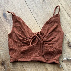 Urban Outfitters Top thumbnail 1