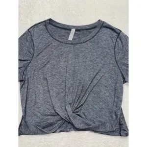 Lululemon Women's Intended Crop Tee Heathered Gray Twist Front Size 8 thumbnail 2