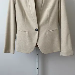 ZARA Office Siren Academia Professional Minimalist Single Button Blazer 4 Beige thumbnail 3