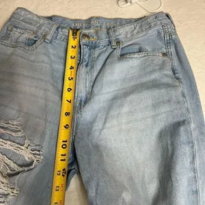 American Eagle Light Wash Mom Straight Jeans Distressed 8 Women thumbnail 9