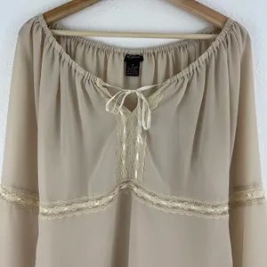 MILANO Vintage 90s Creme Beige Coquette Lace Wide Sleeve Semi Sheer Flowy Blouse thumbnail 2