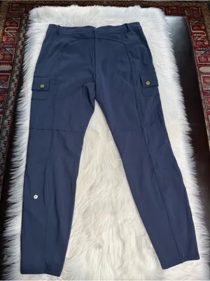 Halara Navy High Waisted Slim Cargo Pants NWT XS Tall thumbnail 3