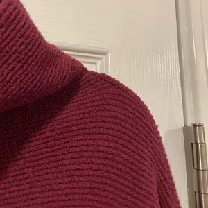 Free People Size S Burgundy Ribbed Mock Neck Sweater Large Oversized Cozy Knit thumbnail 2