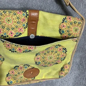 Fossil Crossbody Bag Womens Small‎ Yellow Mandala Floral Canvas Messenger ZB5043 thumbnail 11