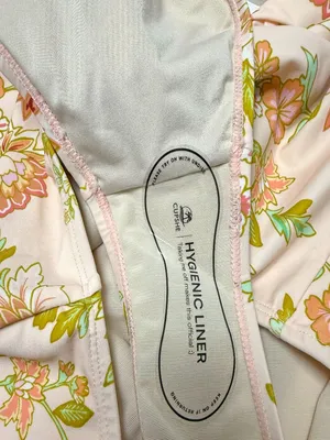 *NEW* Cupshe Floral Frenzy Tummy Control One-Piece Swimsuit thumbnail 11