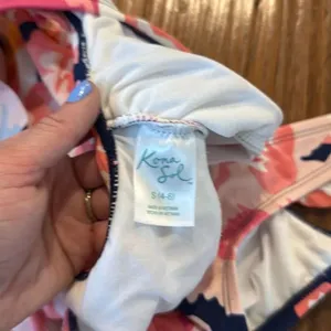 Kona Sol ruched tummy control ruffle sleeve floral one piece swimwear small 4/6 thumbnail 5