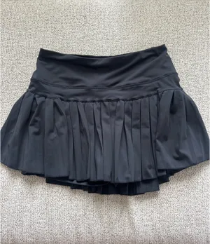 Gold Hinge Black Pleated Tennis Skirt thumbnail 4