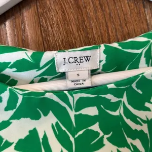 J.Crew green floral scalloped hem cross back top small thumbnail 4
