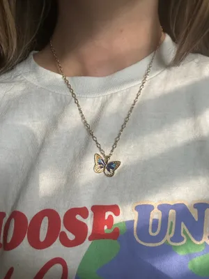 Butterfly Necklace Boutique Gold thumbnail 1