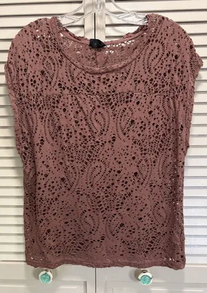 Mossimo Holey Paisley Short Cap Sleeve Round Neck Top Size XL Soft thumbnail 1