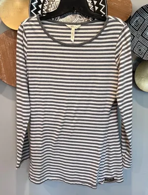 Matilda Jane Womens Grey White Striped Long Sleeve Scoop Neck Top Size M thumbnail 1