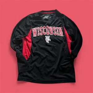 Small Wisconsin Badgers long sleeve shirt #WisconsinBadgers #40 thumbnail 1