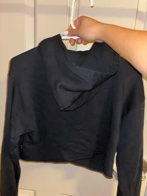 Black Aritzia TNA sweatshirt thumbnail 2