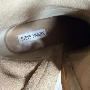Steve Madden Cate Sand Suede Block Heel Pointed Toe Pull On Ankle Boots Size 8 thumbnail 3