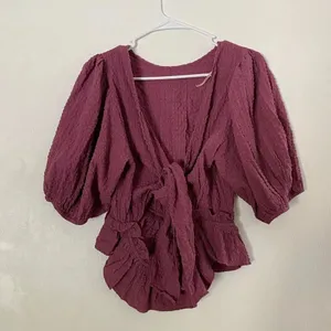 Free People Purple Textured Wrap Peplum Top L Puff Sleeve Boho Tie Front thumbnail 2