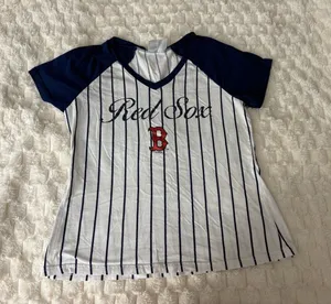 Concepts Sport Women's Boston Red Sox Vigor Pinstripe V-Neck Size M thumbnail 1