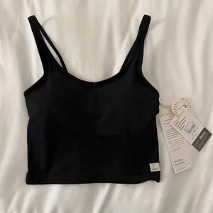 Halo Performance Crop Top thumbnail 1