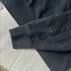 Pajar Canada Classic Black Crew Neck Logo Patch Size Medium thumbnail 2