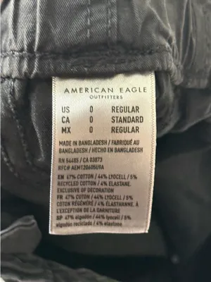American Eagle Outfitters Black Cargo Pants thumbnail 4