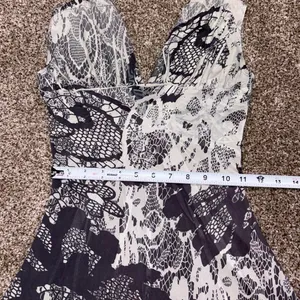 Daytrip black & white lace print shirt Medium thumbnail 6