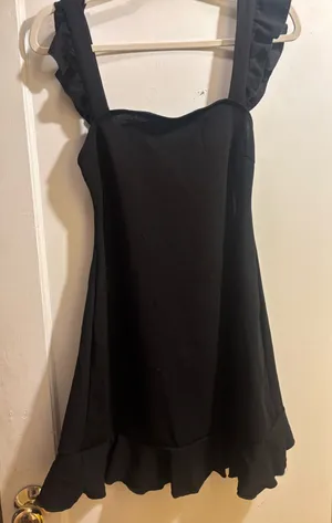 black mini dress Size M thumbnail 1