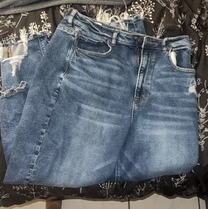 American Eagle Jeans thumbnail 1