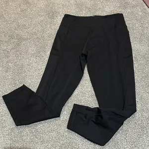 Victoria’s Secret Sport Black 7/8 pocket‎ leggings size large thumbnail 4