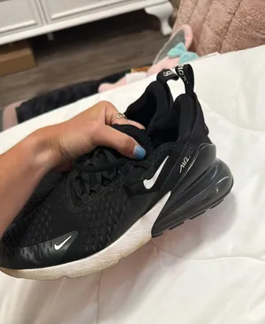 Air Max 270 Shoes thumbnail 4